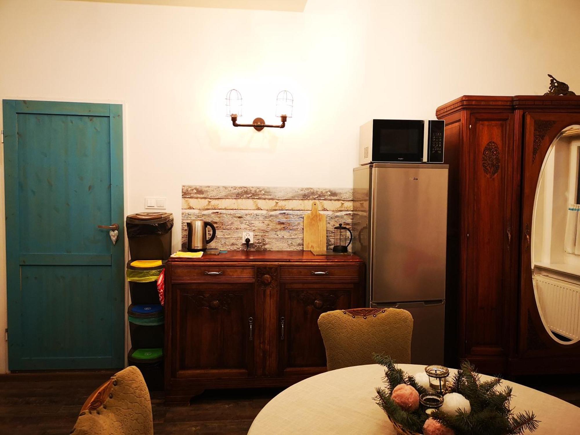 Kot Pocztowy Apartment Dlugopole-Zdroj Ngoại thất bức ảnh