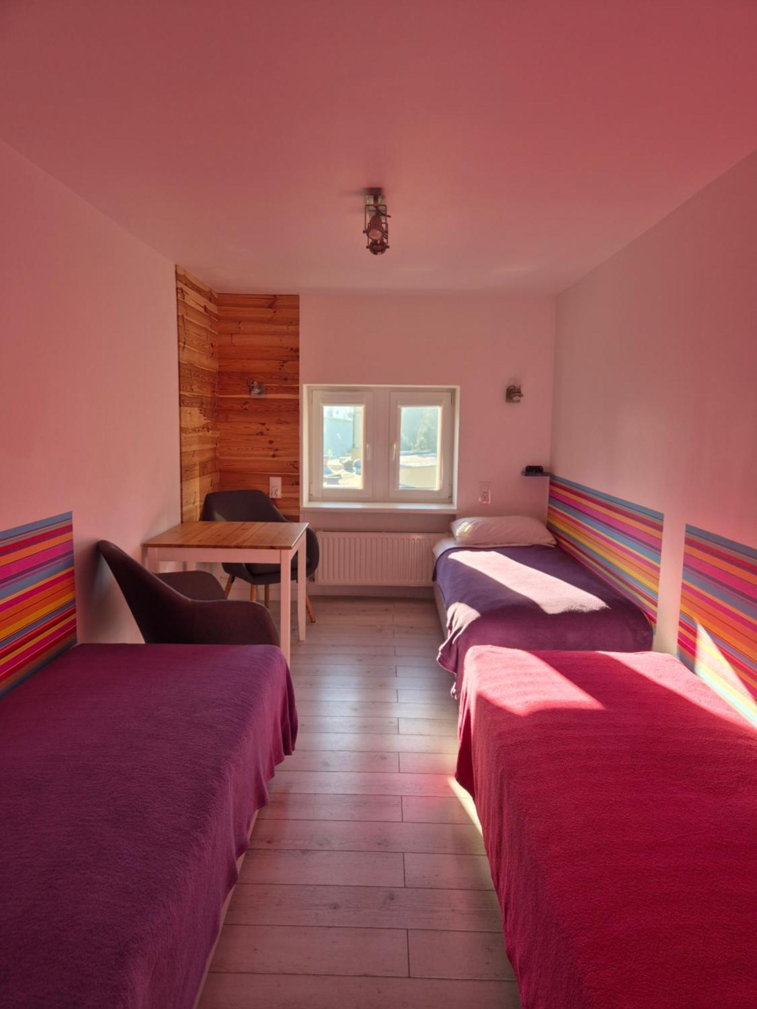 Kot Pocztowy Apartment Dlugopole-Zdroj Ngoại thất bức ảnh